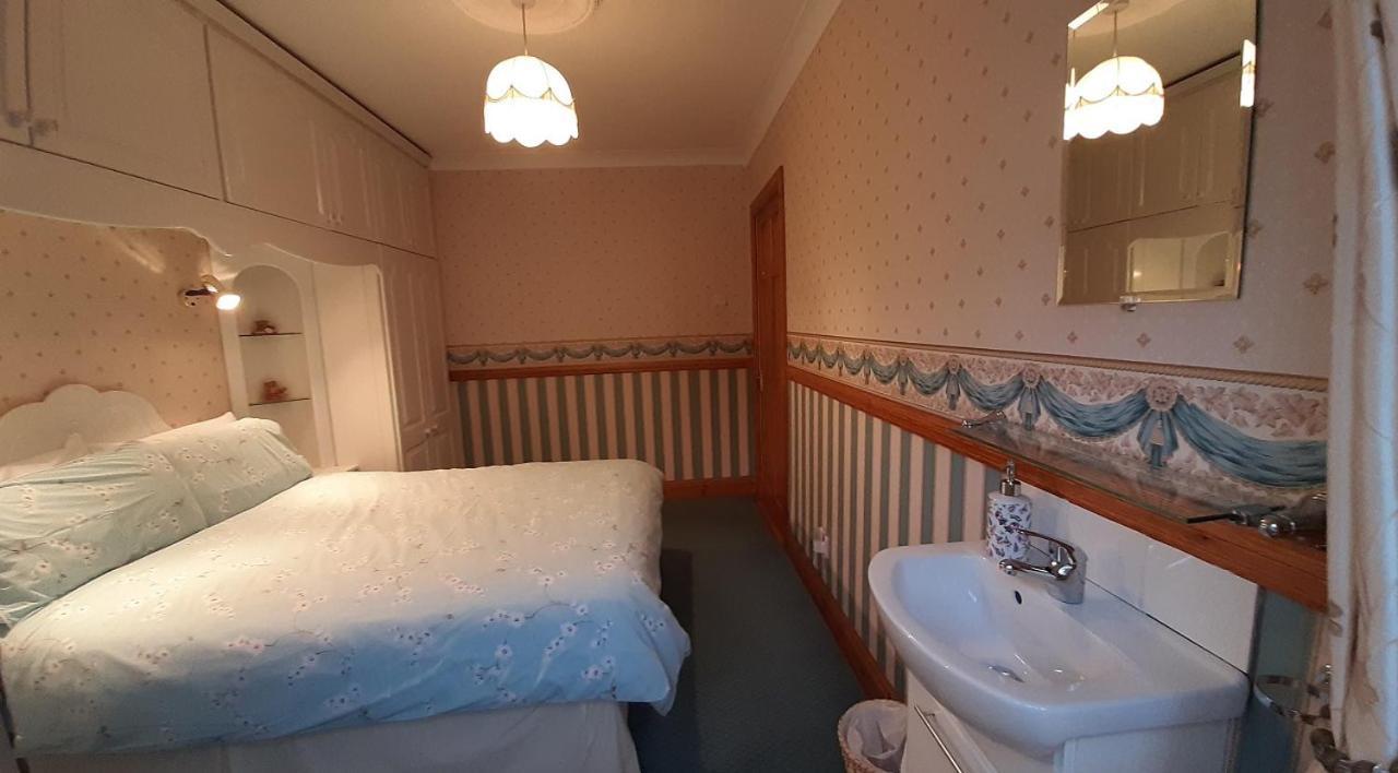 Village Cottage Dunkineely Екстериор снимка